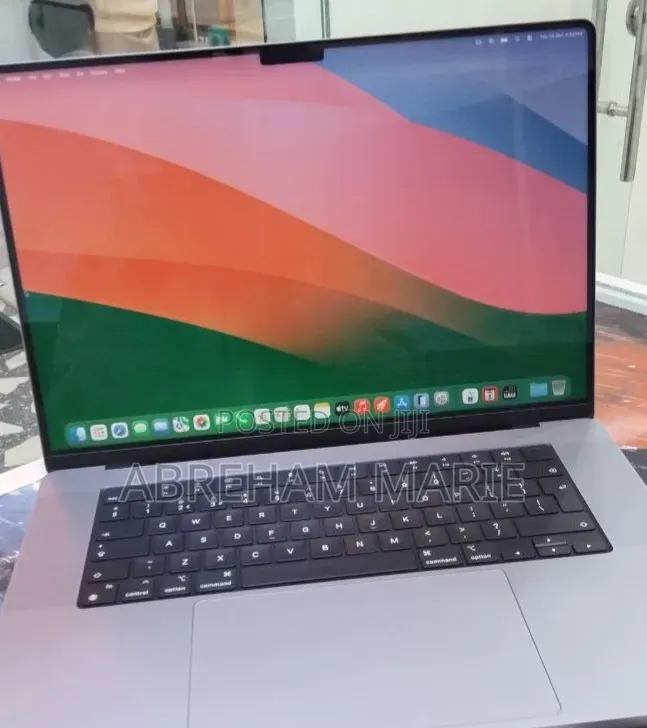 New Laptop Apple MacBook Pro 2021 M1 Max 64GB Apple M1 Max SSD 1T