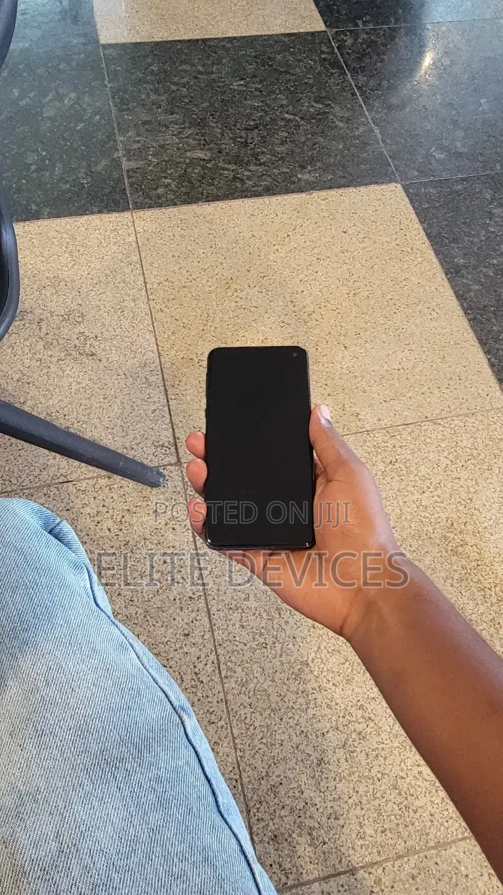 Samsung Galaxy S10e 128 GB Blue