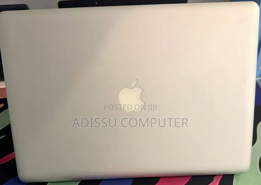 New Laptop Apple MacBook Pro 2021 M1 4GB Intel Core i7 SSD 500GB