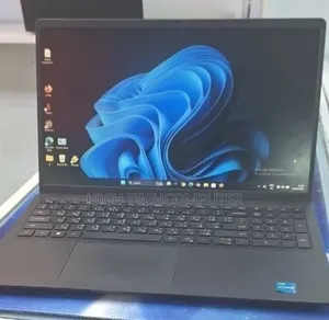 Laptop Dell Inspiron 15 3520 8GB Intel Core i3 SSD 512GB