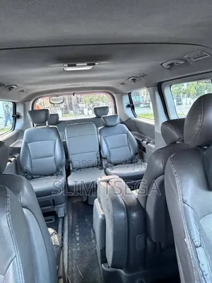 Hyundai Satellite 2011 Silver