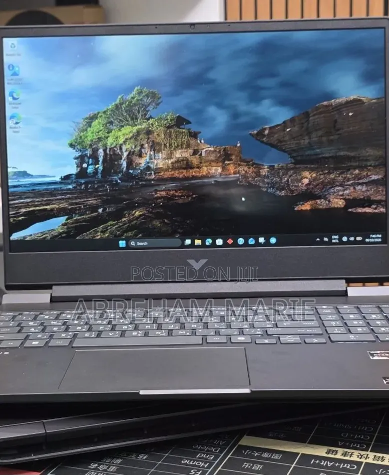 New Laptop HP Victus 16 16GB AMD Ryzen 7 SSD 512GB