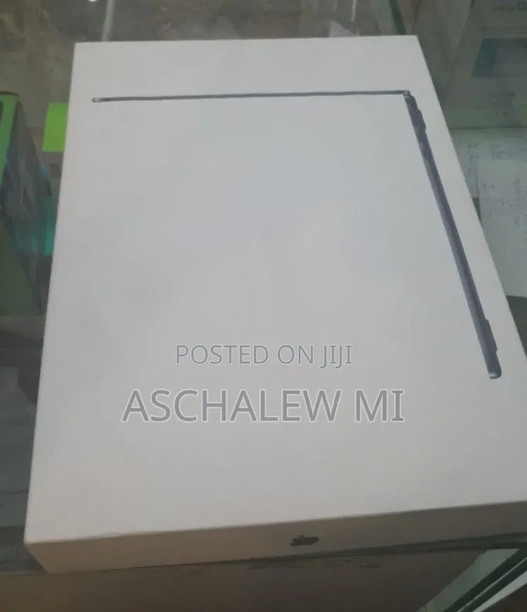 New Laptop Apple MacBook Air 2026 M5 16GB Apple M5 SSD 512GB