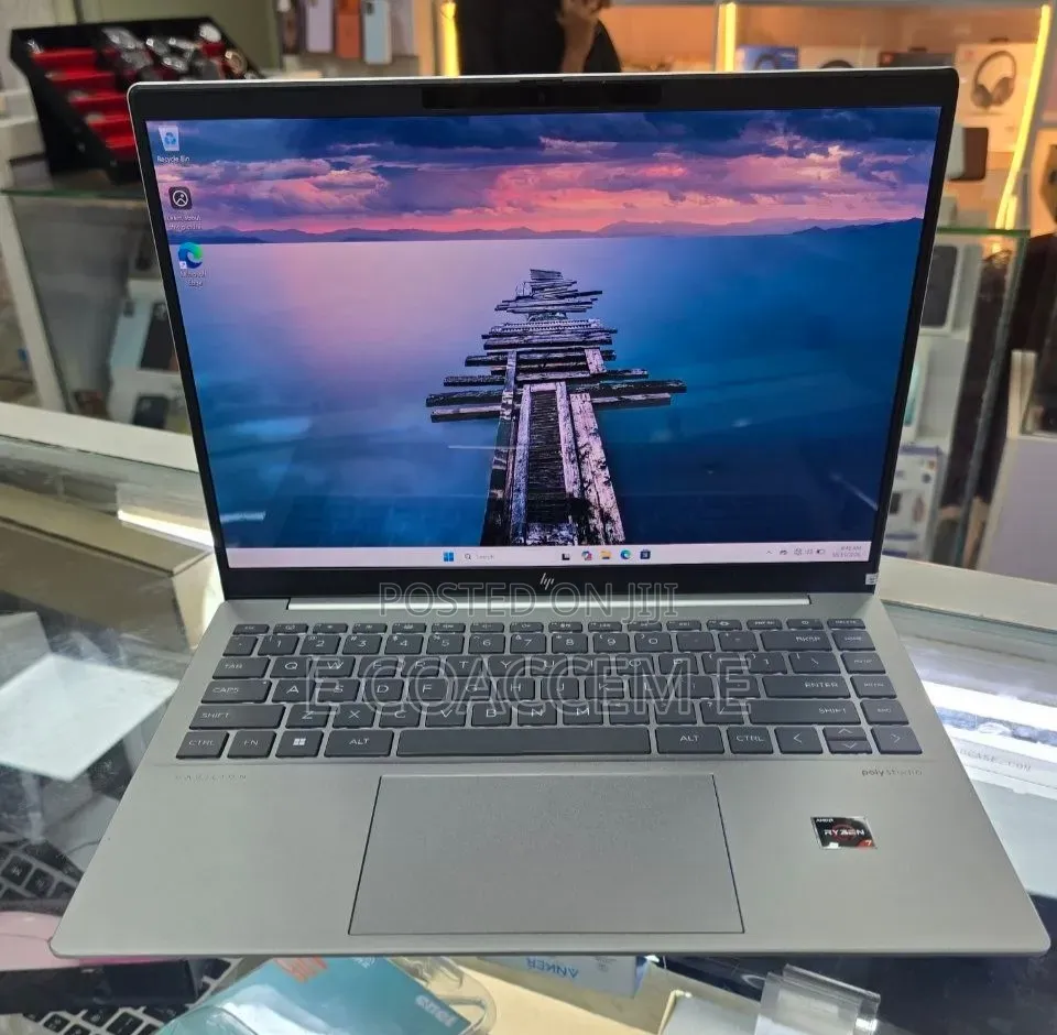 New Laptop HP Pavilion 14 32GB AMD Ryzen 7 SSD 1T