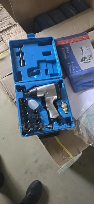 የንፉስ ጎማ መፍቻ