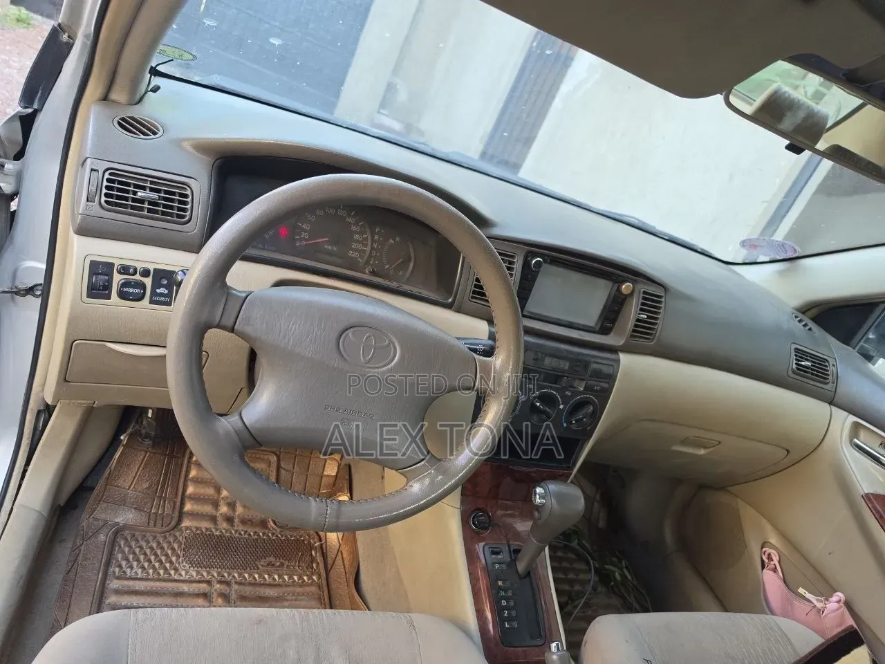 Toyota Corolla 2004 Gold