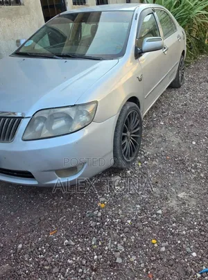 Toyota Corolla 2004 Gold