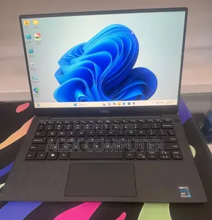 New Laptop Dell XPS 13 16GB Intel Core i7 SSD 512GB