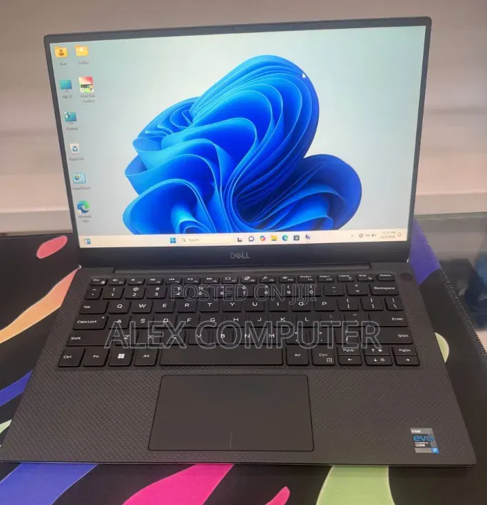 New Laptop Dell XPS 13 16GB Intel Core i7 SSD 512GB