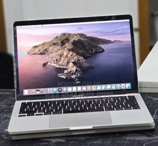 New Laptop Apple MacBook Pro 2015 16GB Intel Core i5 SSD 256GB