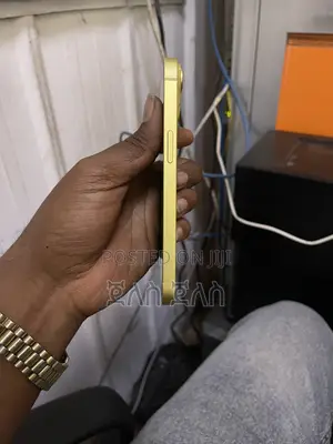 Apple iPhone 14 128 GB Yellow