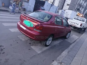Toyota Platz 2005