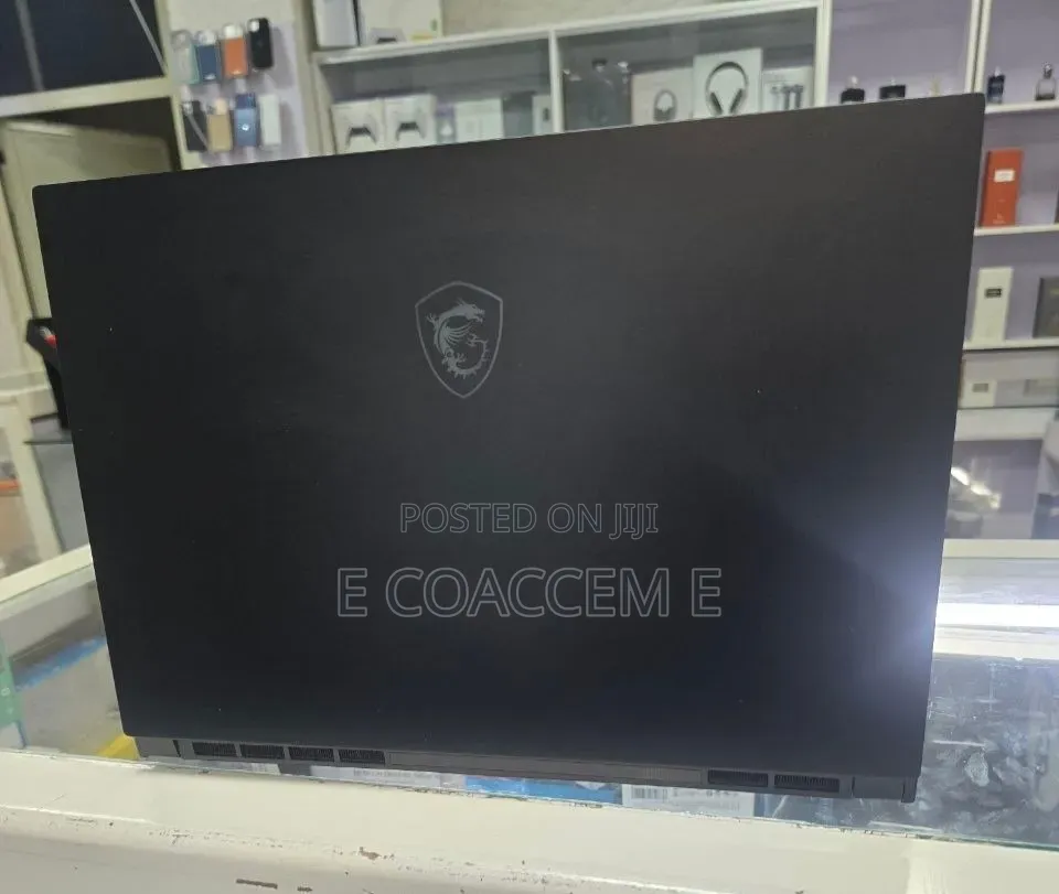 New Laptop MSI Crosshair 17 16GB Intel Core i7 SSD 512GB