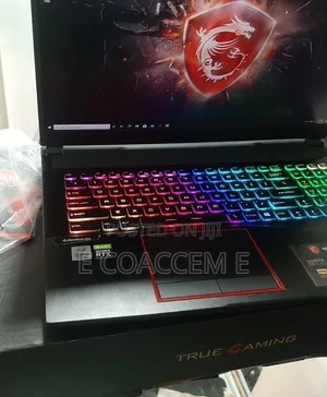 New Laptop MSI Crosshair 17 16GB Intel Core i7 SSD 512GB
