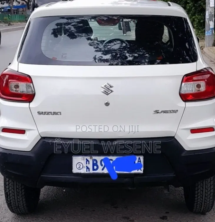 Suzuki S-Presso 2022 White