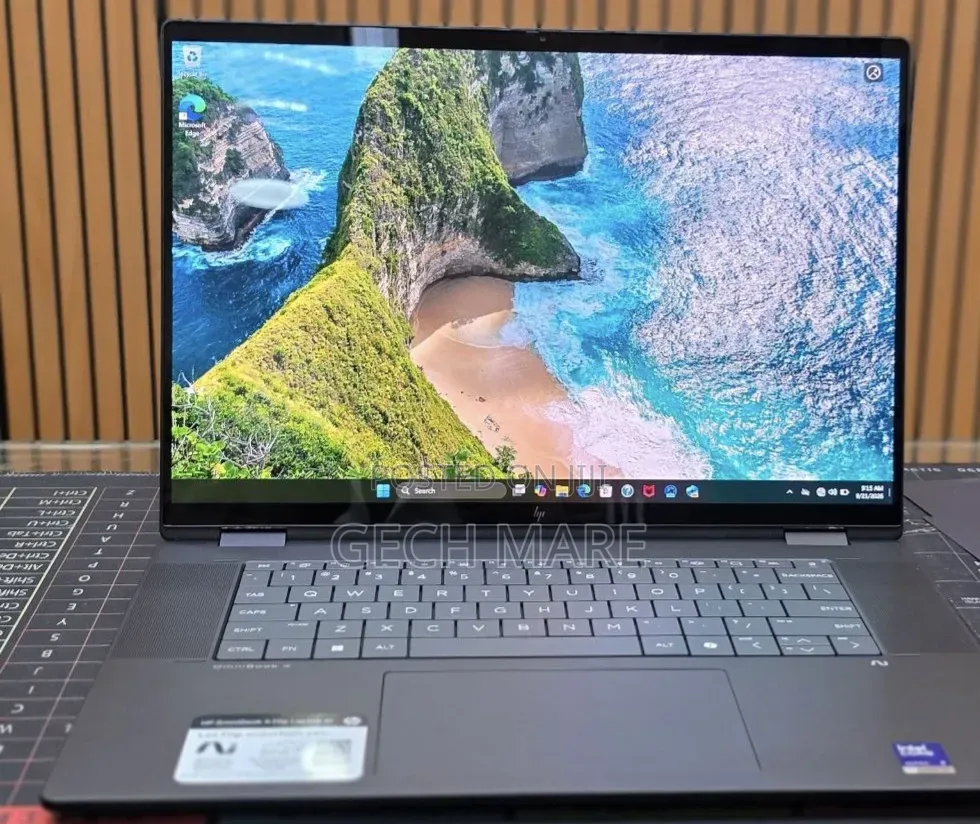 New Laptop HP OmniBook 5 16" 32GB Intel Core Ultra 7 SSHD (Hybrid) 2T