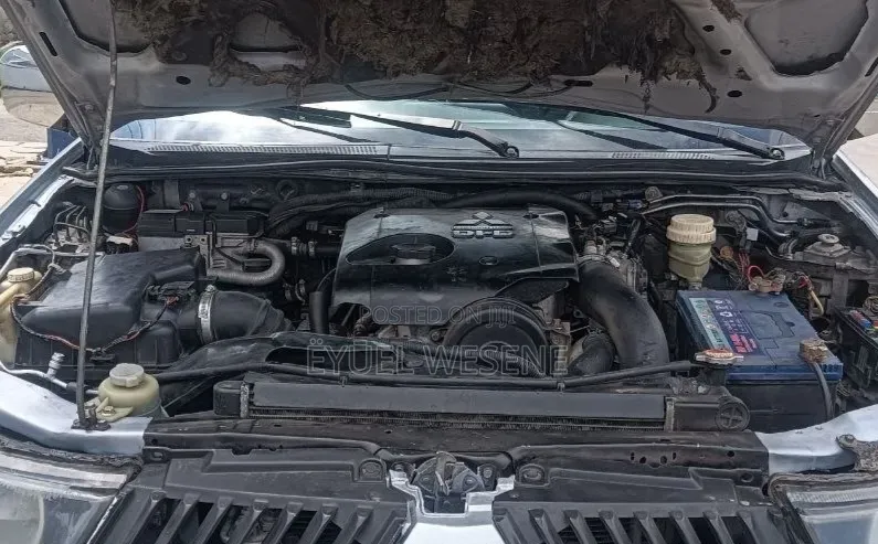 Mitsubishi L200 2007 Silver