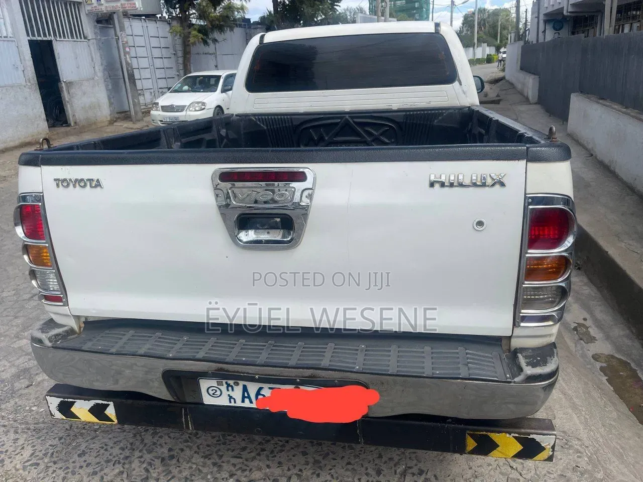 Toyota Hilux 2011 White