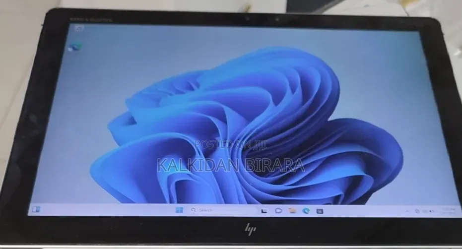 New Laptop HP Elite X2 G4 8GB Intel Core i5 SSD 128GB
