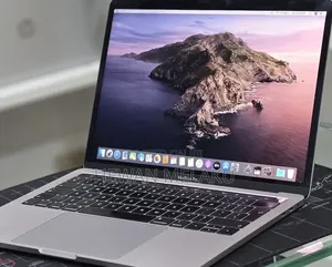 New Laptop Apple MacBook Pro 2019 16GB Intel Core i7 SSD 1T