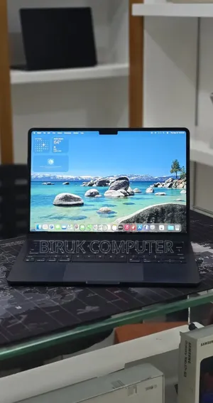 New Laptop Apple MacBook Air 2023 M2 8GB Apple M2 SSD 256GB