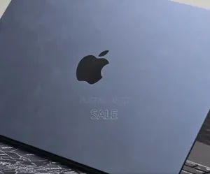 New Laptop Apple MacBook Air 2022 M2 8GB Apple M2 Ultra SSD 256GB