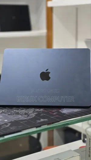New Laptop Apple MacBook Air 2023 M2 8GB Apple M2 SSD 256GB