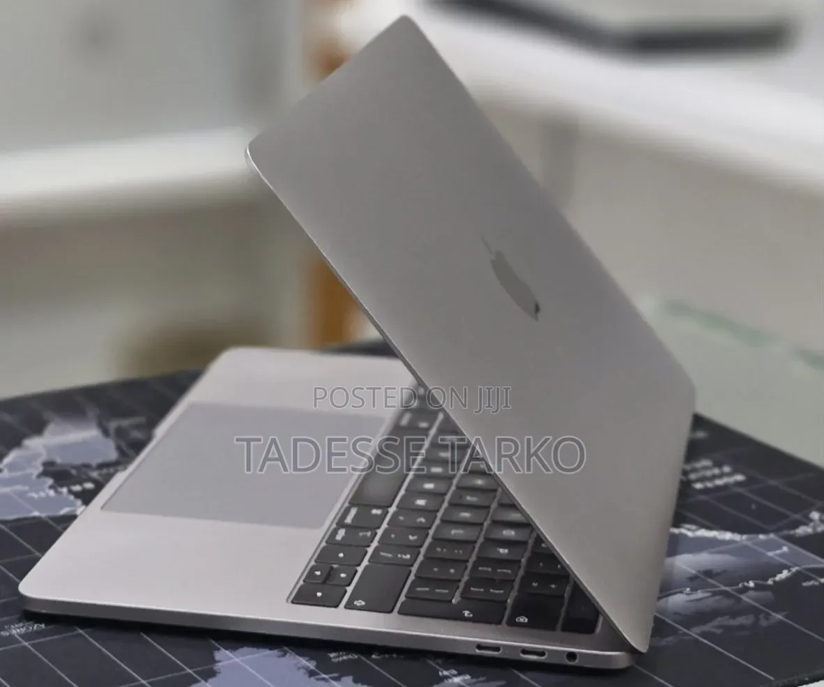 New Laptop Apple MacBook Pro 2019 16GB Intel Core i7 SSD 1T
