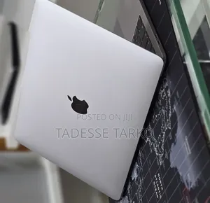 New Laptop Apple MacBook Pro 2019 16GB Intel Core i7 SSD 1T