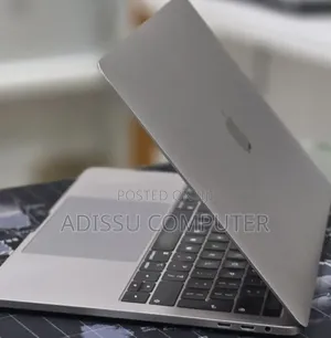 New Laptop Apple MacBook Pro 2019 16GB Intel Core i7 SSD 1T