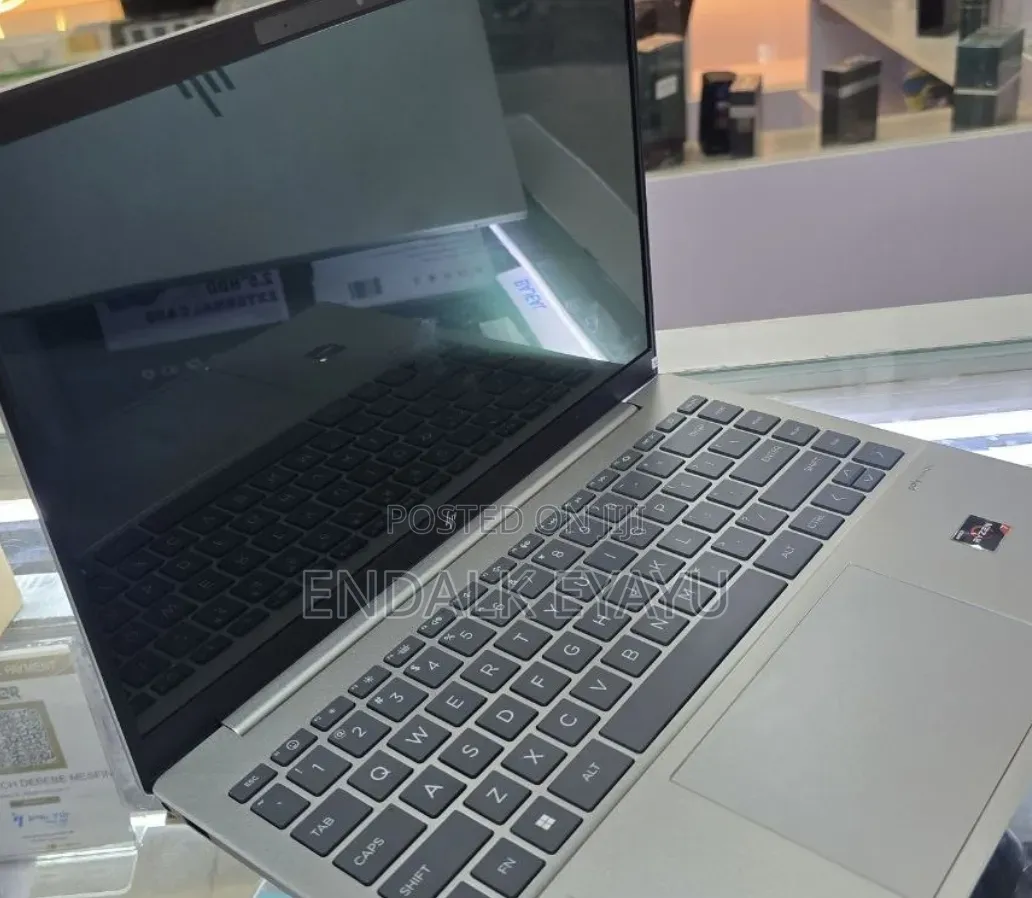 New Laptop HP Pavilion 14 32GB AMD Ryzen 7 SSD 1T