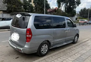 Hyundai Starex 2015 Silver