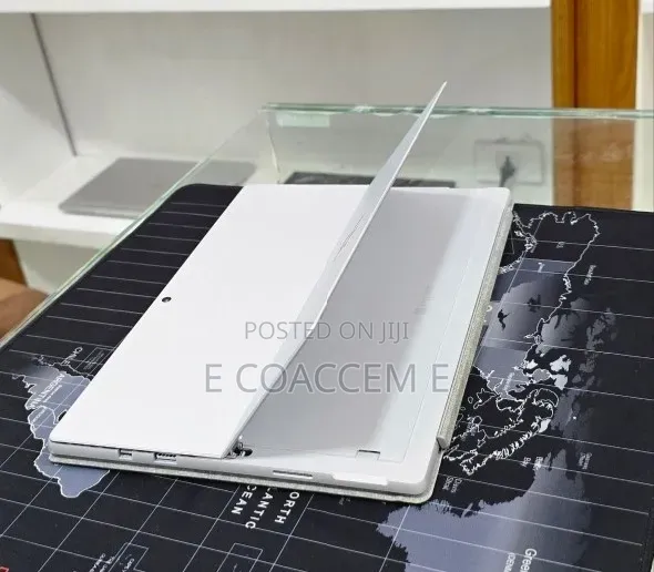 New Laptop Microsoft Surface Pro 6 8GB Intel Core i5 SSD 256GB
