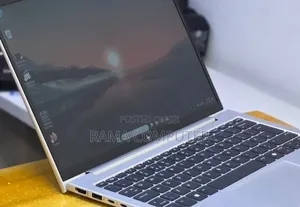 New Laptop HP Elitebook 830 G11 16GB Intel Core Ultra 7 SSD 512GB