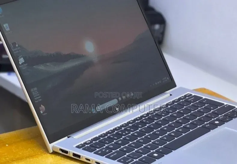 New Laptop HP Elitebook 830 G11 16GB Intel Core Ultra 7 SSD 512GB