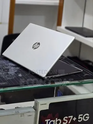 New Laptop HP Stream Notebook 8GB AMD Ryzen 5 SSD 512GB