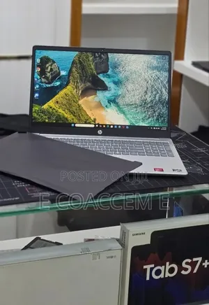 New Laptop HP Stream Notebook 8GB AMD Ryzen 5 SSD 512GB