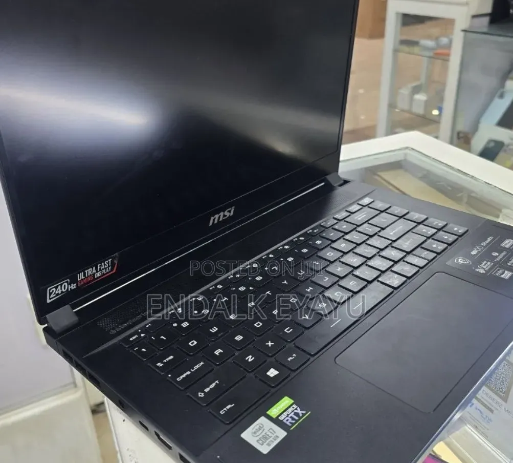 New Laptop MSI 16GB Intel Core i7 SSD 512GB