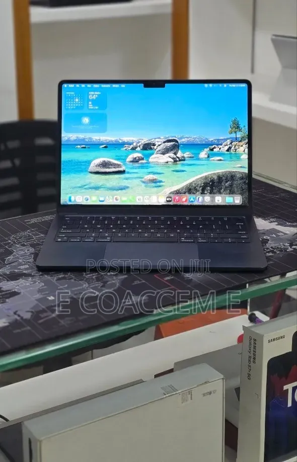 New Laptop Apple MacBook Air 2022 M2 8GB Apple M2 SSD 256GB