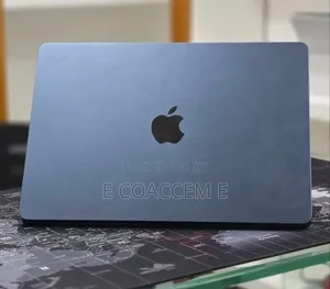 New Laptop Apple MacBook Air 2022 M2 8GB Apple M2 SSD 256GB