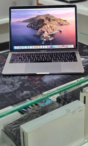 New Laptop Apple MacBook Pro 2019 16GB Intel Core i7 SSD 1T