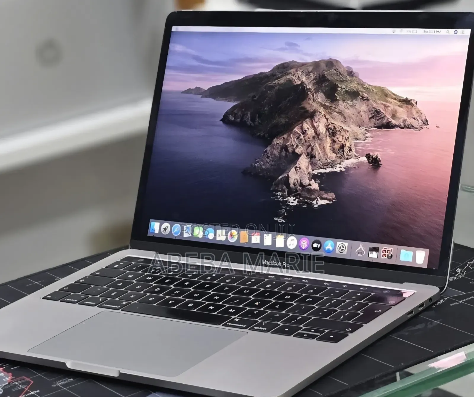 New Laptop Apple MacBook Pro 2019 16GB Intel Core i7 SSD 1T