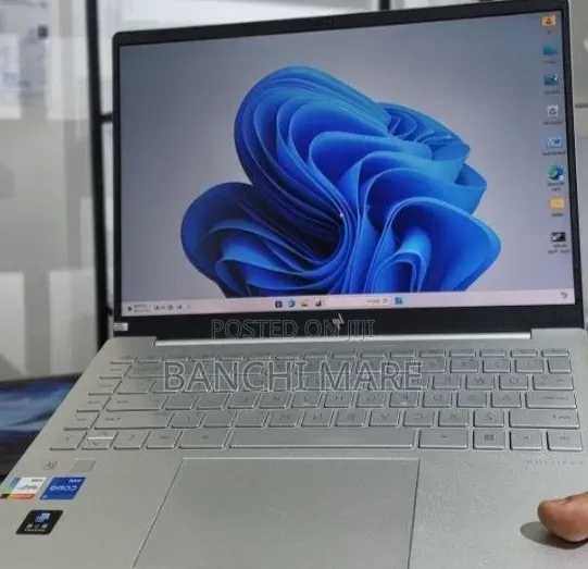 New Laptop HP Pavilion 14 16GB Intel Core i5 SSD 1T