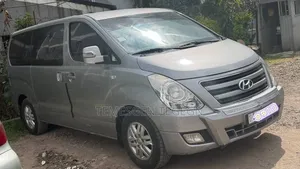 Hyundai Starex 2017 Silver