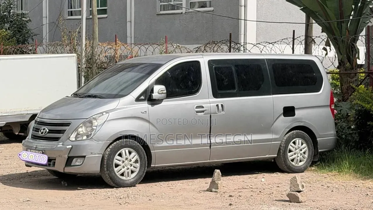 Hyundai Starex 2017 Silver