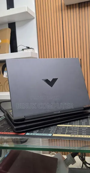 New Laptop HP Victus 16 16GB AMD Ryzen 7 SSD 512GB