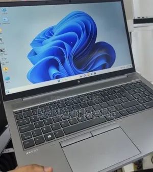 New Laptop HP ZBook 15 16GB Intel Core i7 SSD 512GB
