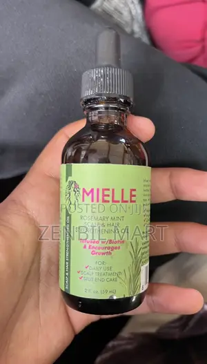 Mielle Rosemary Mint Scalp & Hair Strengthening Oil