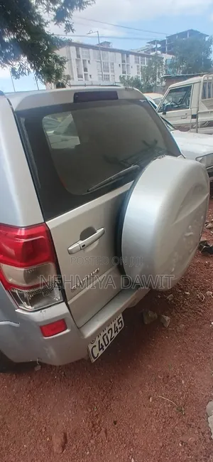 Suzuki Grand Vitara 2007 Silver