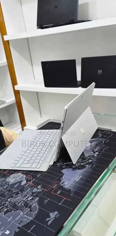 New Laptop Microsoft Surface Pro 6 8GB Intel Core i5 SSD 256GB